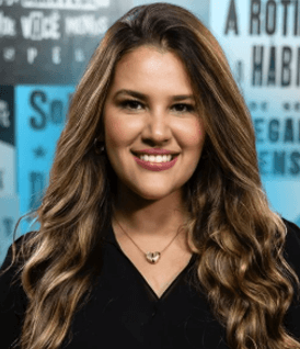 Ana Caroline Mendes
